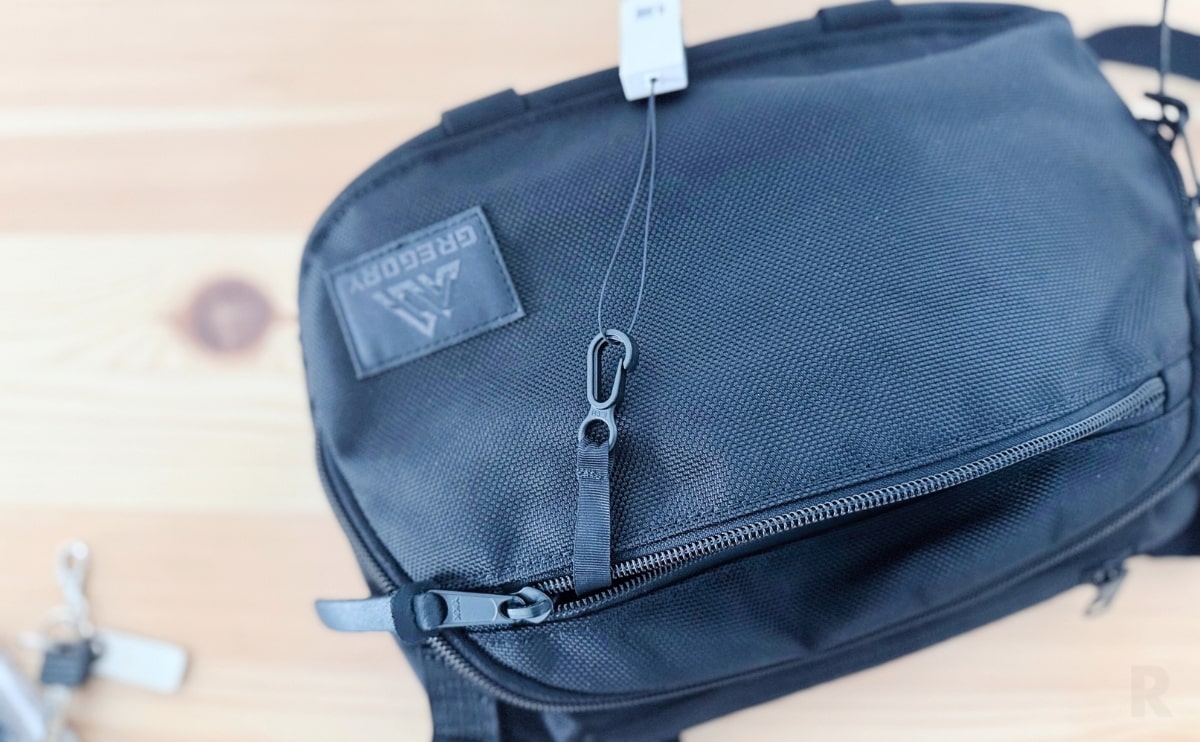 内部にはキーフォブ付き