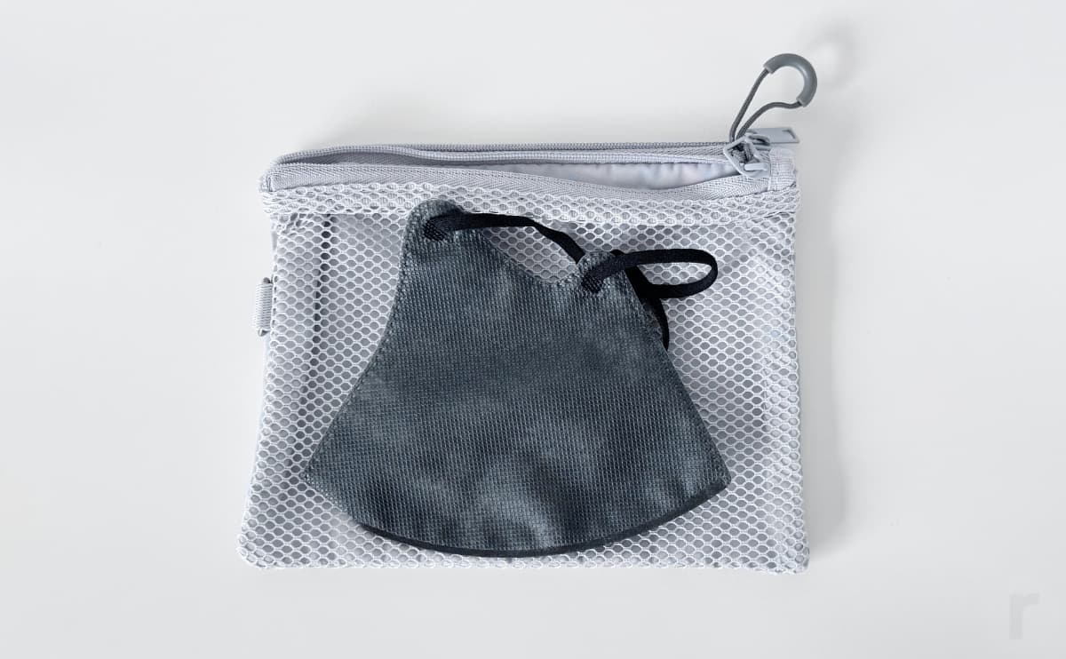 マスクは二つ折りタイプなら丁度よい