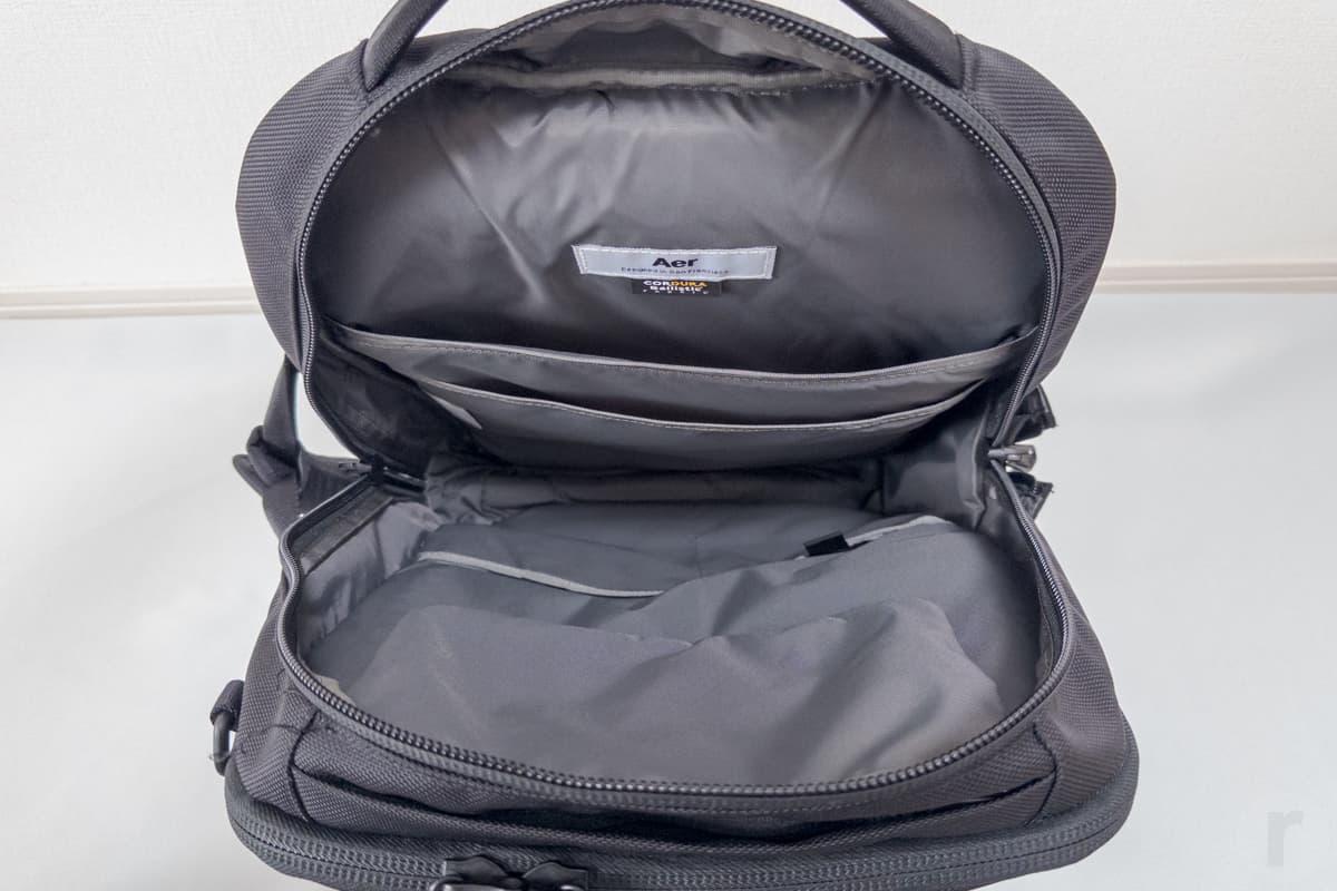 メインのポケット