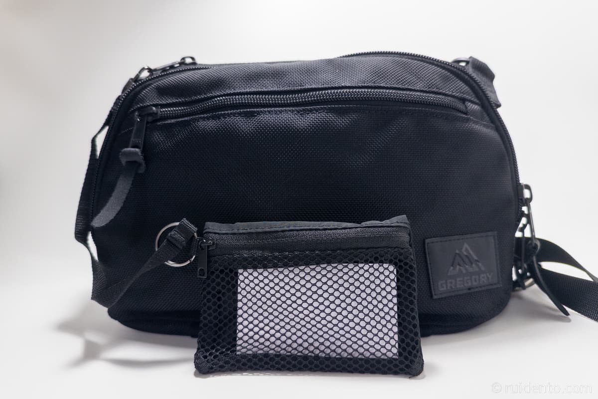 ショルダーバッグへの取り付け