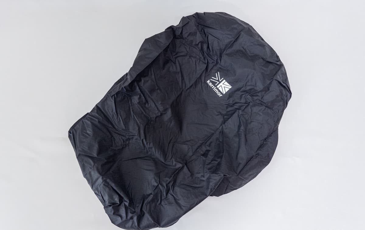 レインカバーが標準で付属