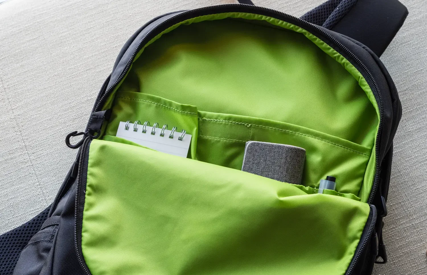 豊富なポケット