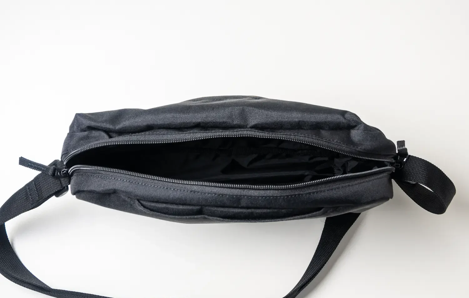 メインポケット