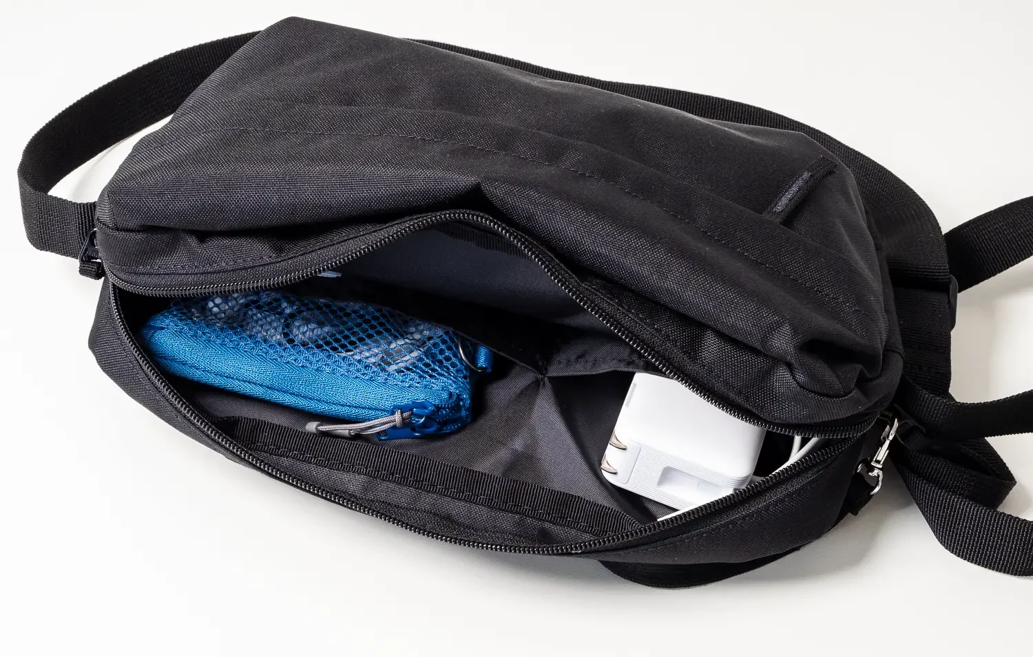 メインポケット内部のポケット